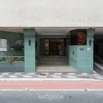 Belo Apto Quadra Mar Em Balneario Camboriu Cep093