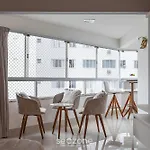 Belo Apto Quadra Mar Em Balneario Camboriu Cep093